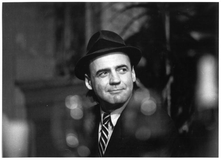 Bruno Ganz in Himmel über Berlin (1987). Sammlung der Cinémathèque suisse. Alle Rechte vorbehalten.