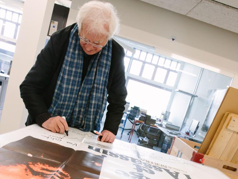 Bertrand Tavernier im Centre de recherche et d'archivage in Penthaz © Carine Roth 2017